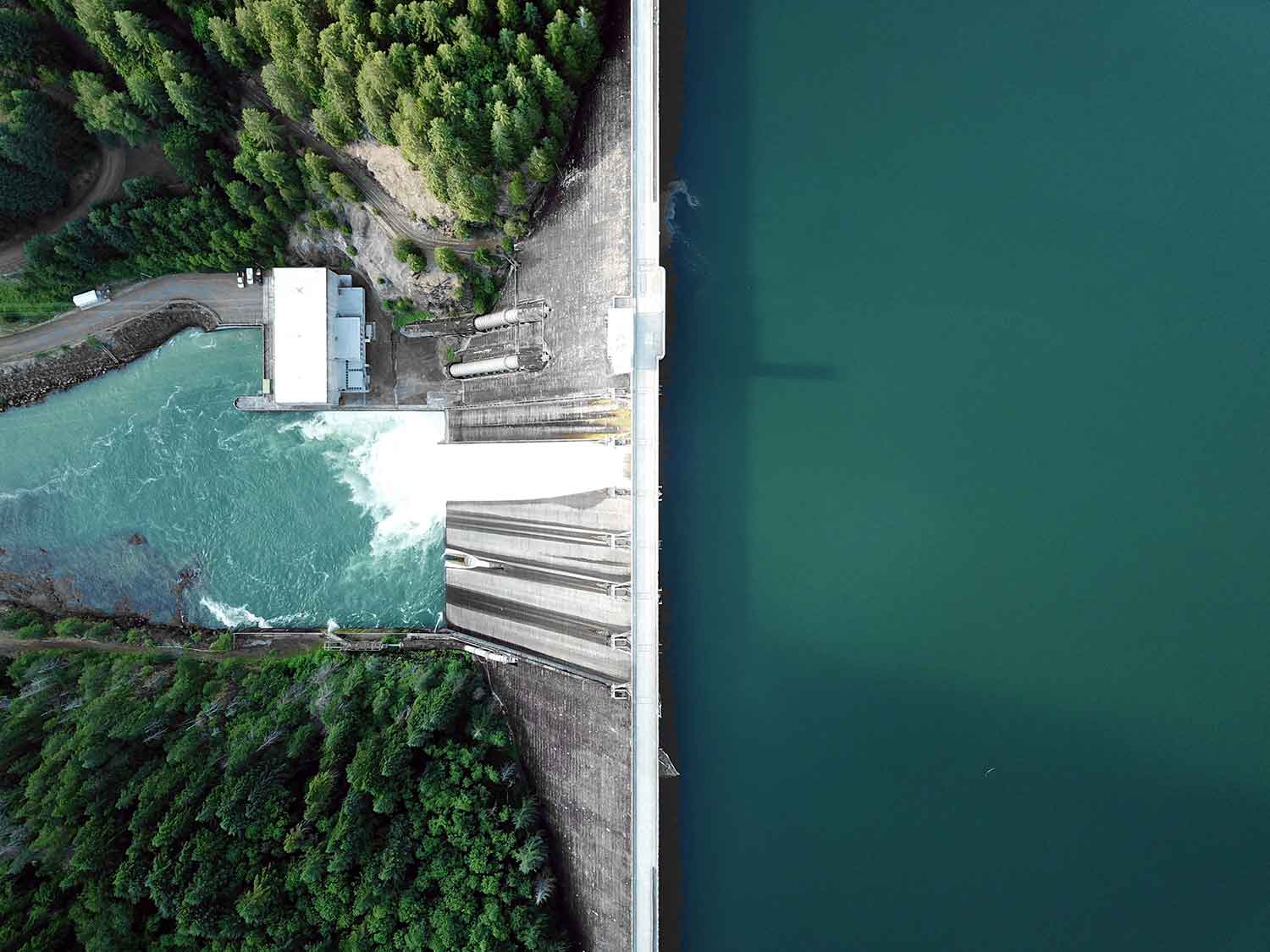 Large-dam-from-the-top-view